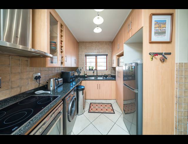 3 BEDROOM TOWNHOUSE FOR SALE IN BEDFORD GARDENS